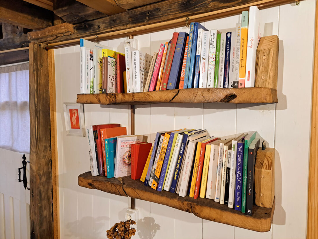 estanteria castaño